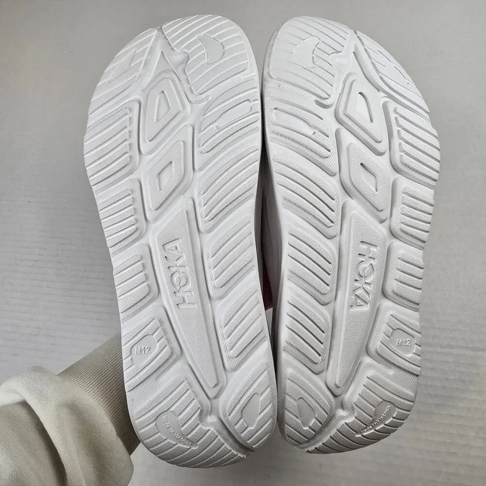 Hoka One One nwt hoka